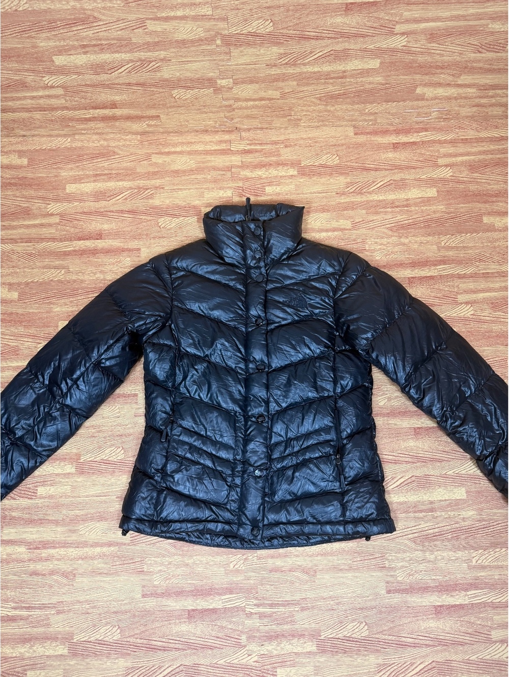 The North Face Women's XS Black 700 Fill Down Puffer Jacket